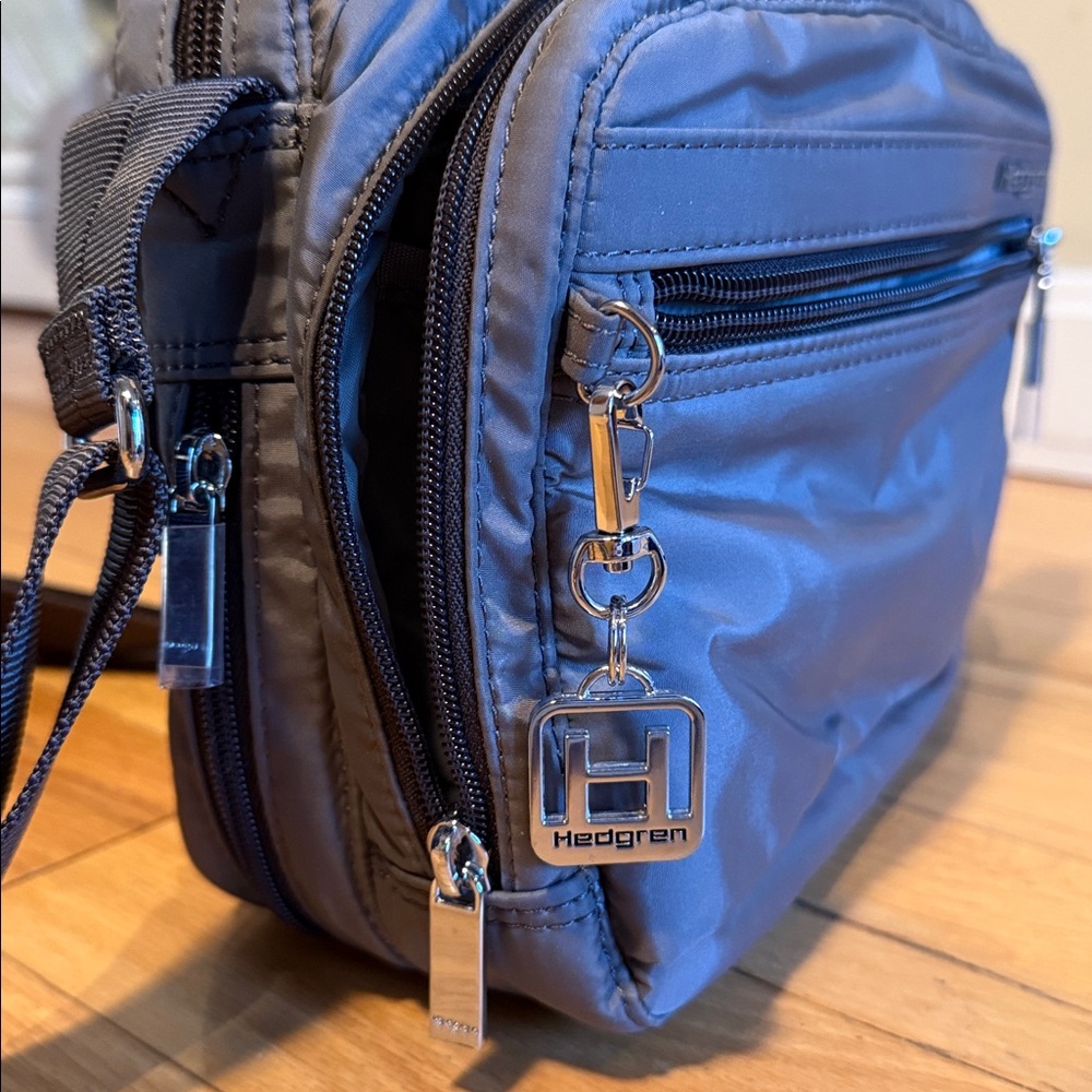 Hedgren inner city metro crossover bag in grey NEW - Picture 6 of 8